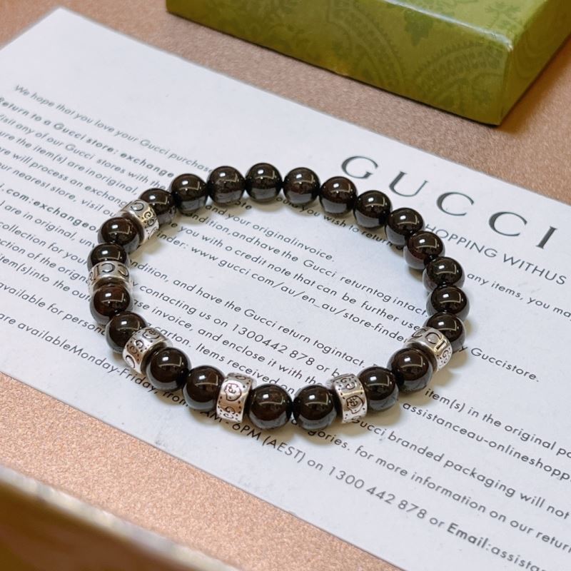 G*u*i bracelets